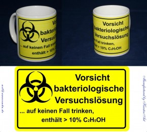 Vorsicht bakteriologische Versuchslösung - Motiv auf Keramikbecher Weisser Becher Gänzend