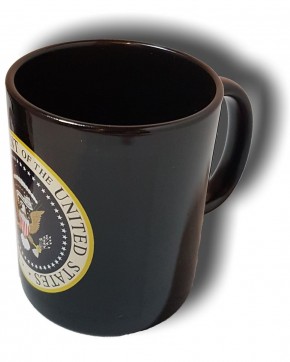 Keramik- Becher mit amerikanischem Präsidentensiegel